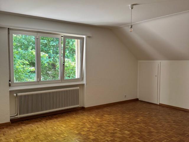 2 Zimmer, 65 m², 2. Stock