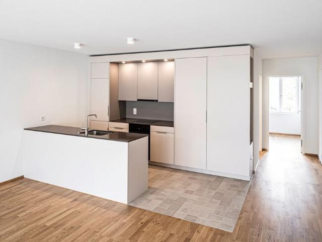 2 Zimmer, 60 m², 2. Stock