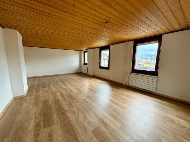 2 Zimmer, 60 m², 3. Stock