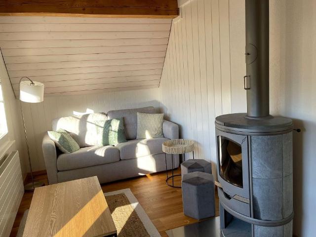 2 Zimmer, 61 m², 2. Stock