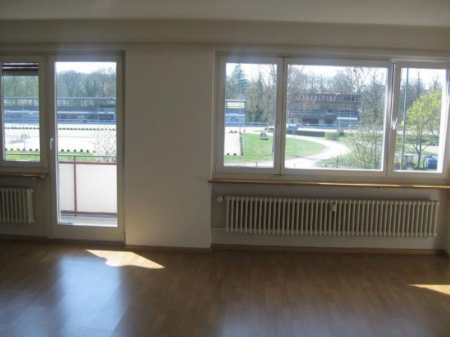 2 Zimmer, 61 m², 2. Stock
