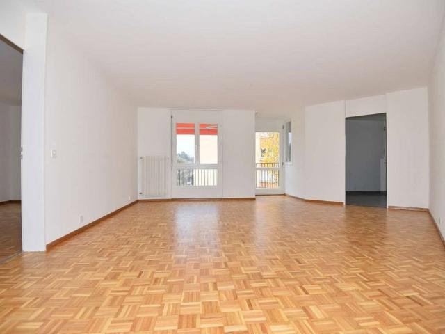 2 Zimmer, 61 m², 5. Stock
