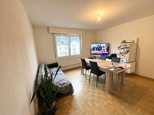2 Zimmer, 64 m², 1. Stock