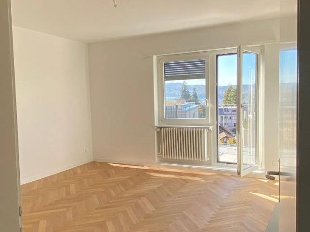 2 Zimmer, 64 m², 2. Stock