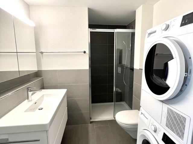 2 Zimmer, 65 m², 1. Stock