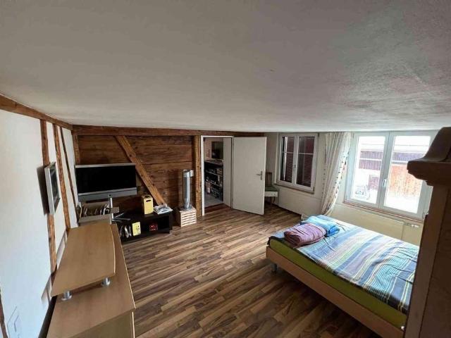 2 Zimmer, 65 m², 2. Stock