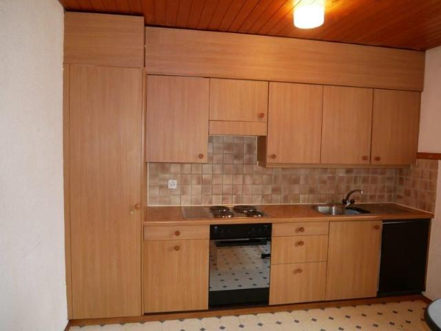 2 Zimmer, 68 m², 2. Stock