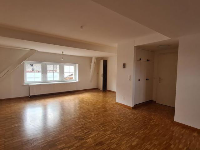 2 Zimmer, 68 m², 3. Stock