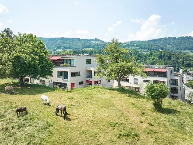 2 Zimmer, 73 m², 1. Stock