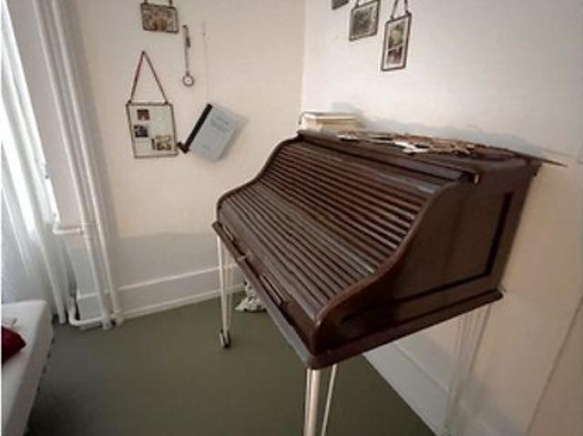 2 Zimmer, 70 m², 1. Stock
