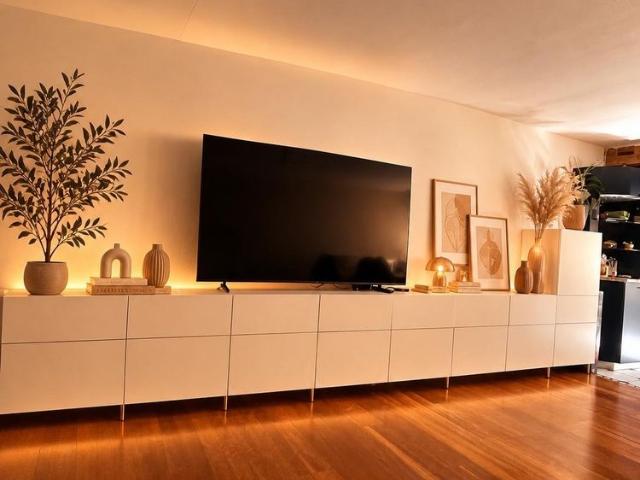 2 Zimmer, 70 m², 2. Stock