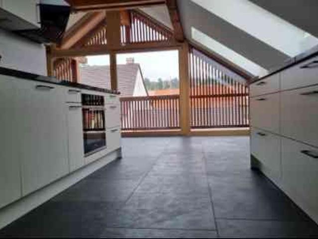 2 Zimmer, 70 m², 2. Stock