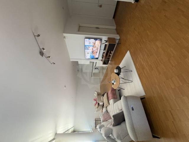 2 Zimmer, 70 m²