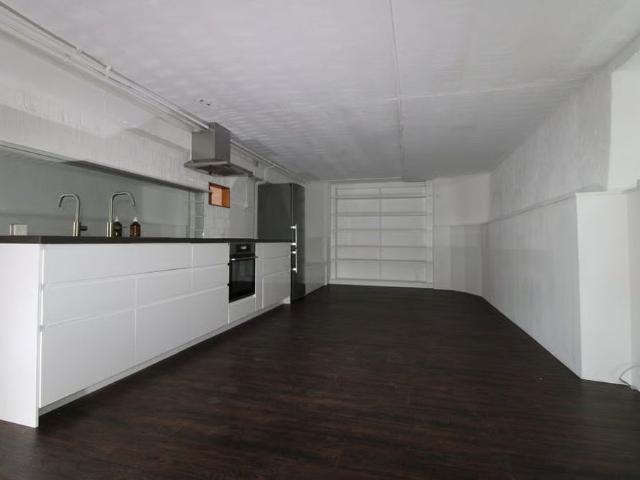 2 Zimmer, 71 m², EG