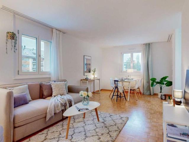 2 Zimmer, 77 m², 3. Stock