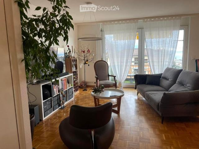 2 Zimmer, 77 m²