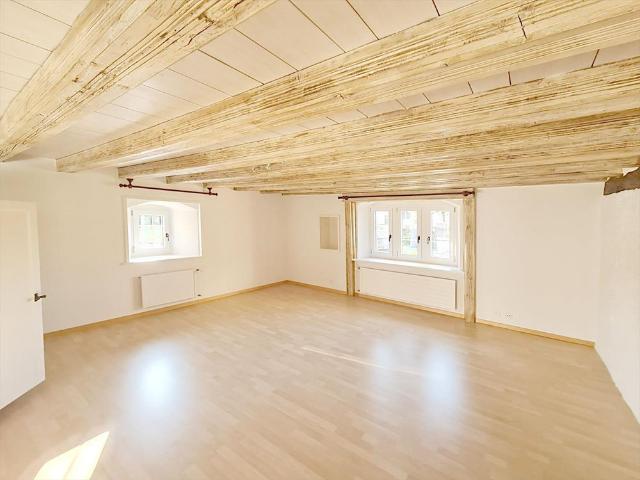 2 Zimmer, 77 m²