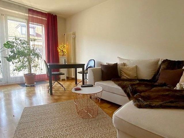 2 Zimmer, 75 m², 2. Stock