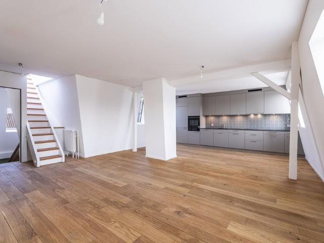 2 Zimmer, 75 m², 5. Stock