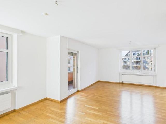 2 Zimmer, 78 m², 2. Stock