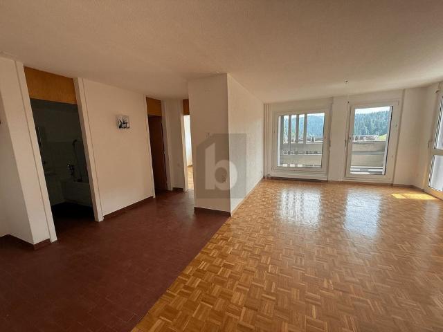 2 Zimmer, 80 m², 2. Stock