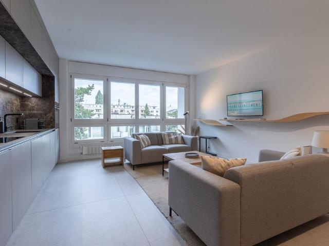 2 Zimmer, 80 m², 4. Stock
