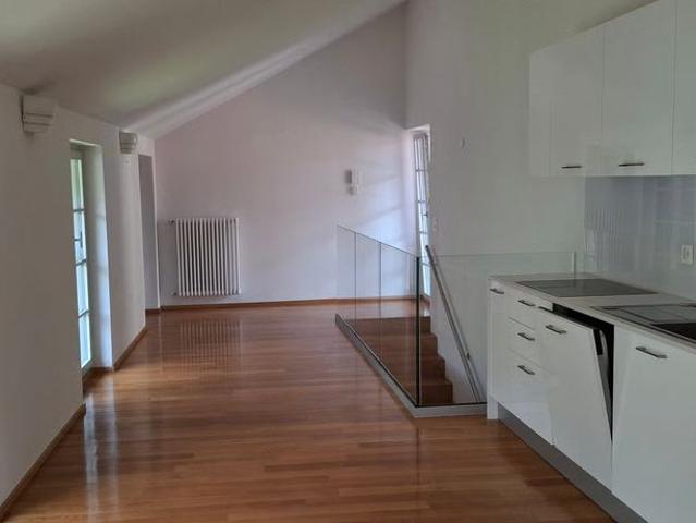 2 Zimmer, 81 m²
