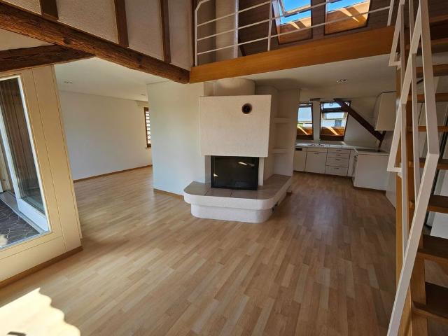2 Zimmer, 82 m², 3. Stock