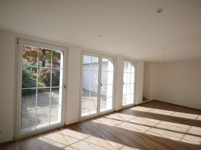 2 Zimmer, 92 m², Untergeschoss
