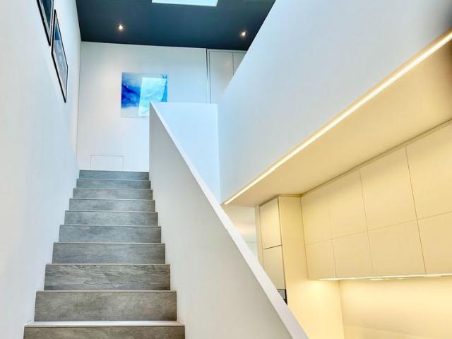 2 Zimmer, 160 m²