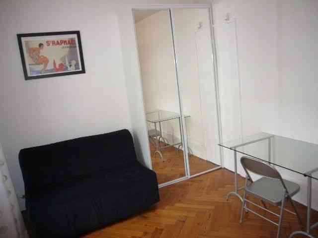 2 Zimmer, 27 m², 1. Stock