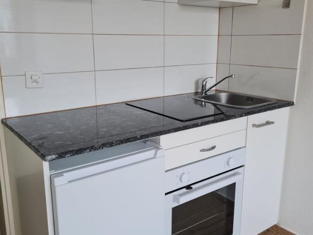 2 Zimmer, 30 m², 1. Stock