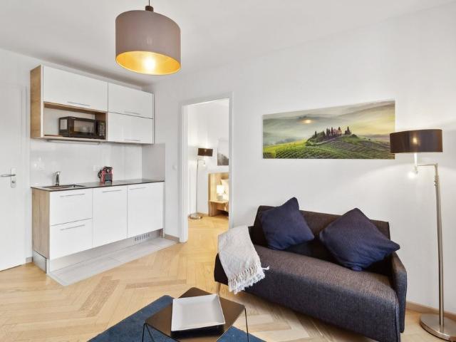2 Zimmer, 30 m², 2. Stock