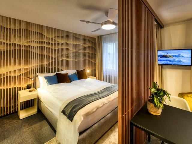 2 Zimmer, 31 m², 1. Stock