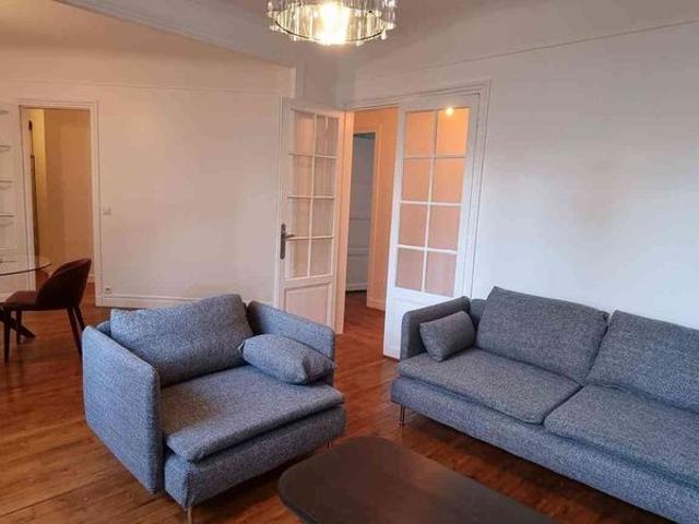2 Zimmer, 32 m², 1. Stock