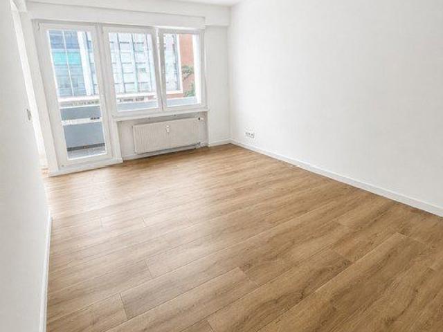 2 Zimmer, 32 m², 2. Stock