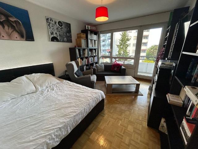 2 Zimmer, 32 m², 2. Stock