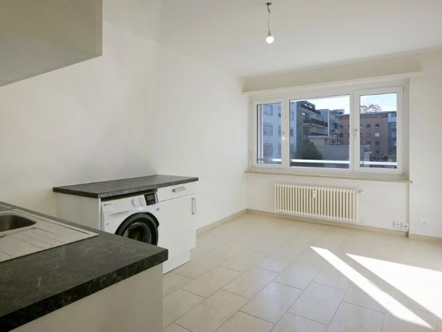 2 Zimmer, 37 m², 1. Stock