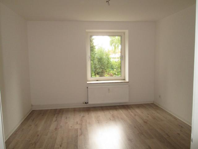 2 Zimmer Wohnung mit Badewanne