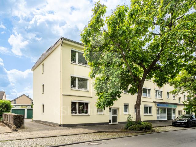 2 Zimmer Wohnung mit Balkon, Einbauküche und Garage