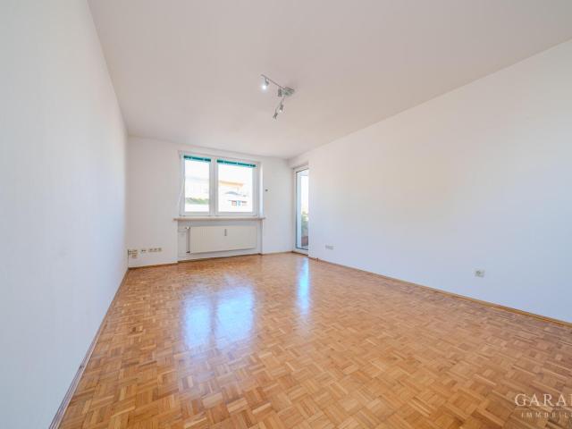 2 Zimmer Wohnung mit Balkon in Bestlage Schwabing direkt am Luitpoldpark