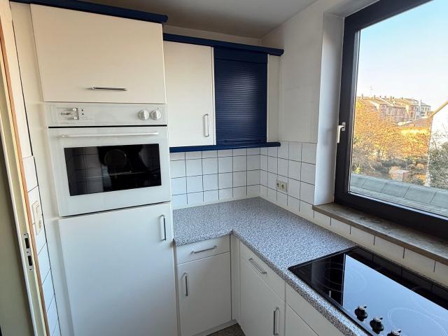 2 Zimmer Wohnung mit Balkon unbewohnt