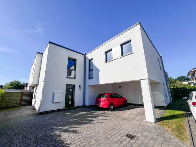 2 Zimmer Wohnung mit Dachterrasse im Grünen zu vermieten!