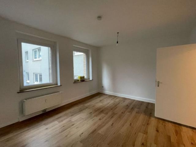 2 Zimmer Wohnung mit Einbauküche in Bergedorf