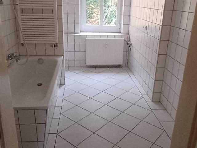 2 Zimmer Wohnung Dachgeschoss zu vermieten