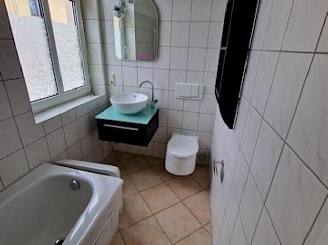 2 Zimmer Wohnung über 3 Etagen
