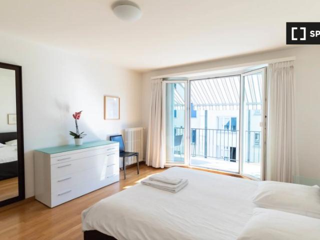 2 Zimmer Wohnung zu vermieten im Seefeld, Zürich