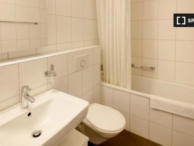 2 Zimmer Wohnung zu vermieten in Enge, Zürich