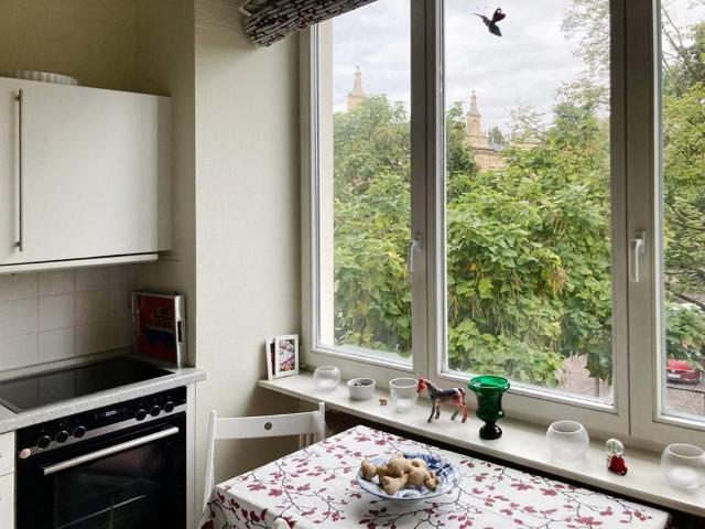 2 Zimmer Altbau Whg. mit Balk. unweit des Schloss Sanssouci und der Innenstadt