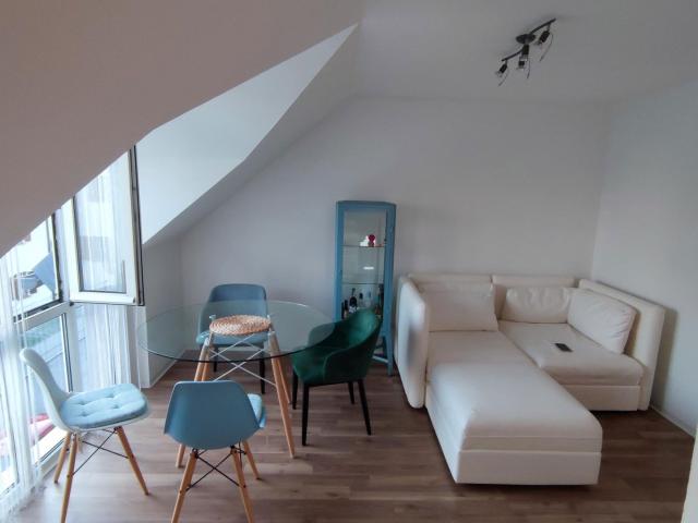 2 Zimmer Dachgeschoss Appartment nähe Krankenhaus